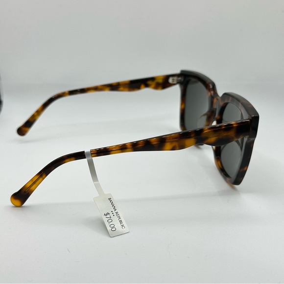 Banana Republic Sunglasses Women’s Brown Tortoise Oversized NWT - Picture 3 of 7